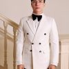 Vest tuxedo trắng - Một trong những bộ vest trong bộ sưu tập vest cưới UMVest