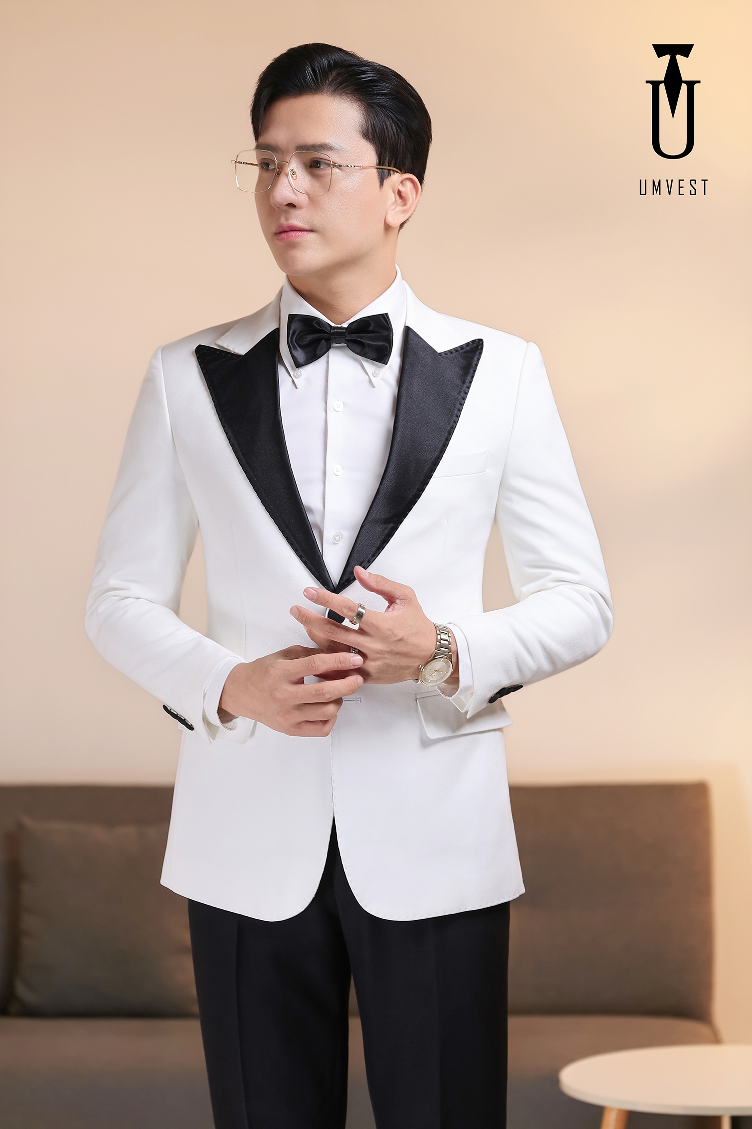 Tuxedo Ve Nhọn Đen