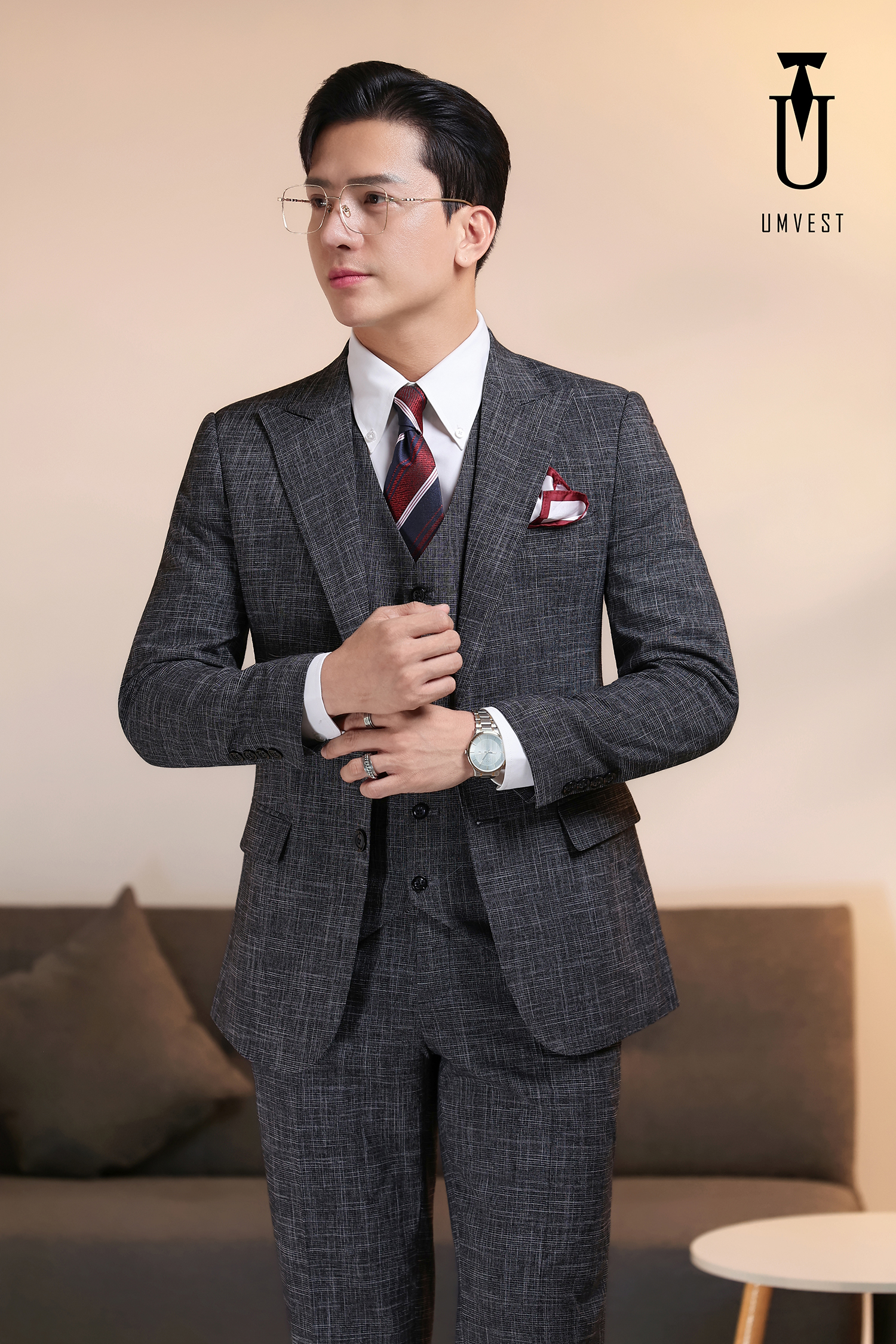 Vest Nam Đen Sọc Trắng