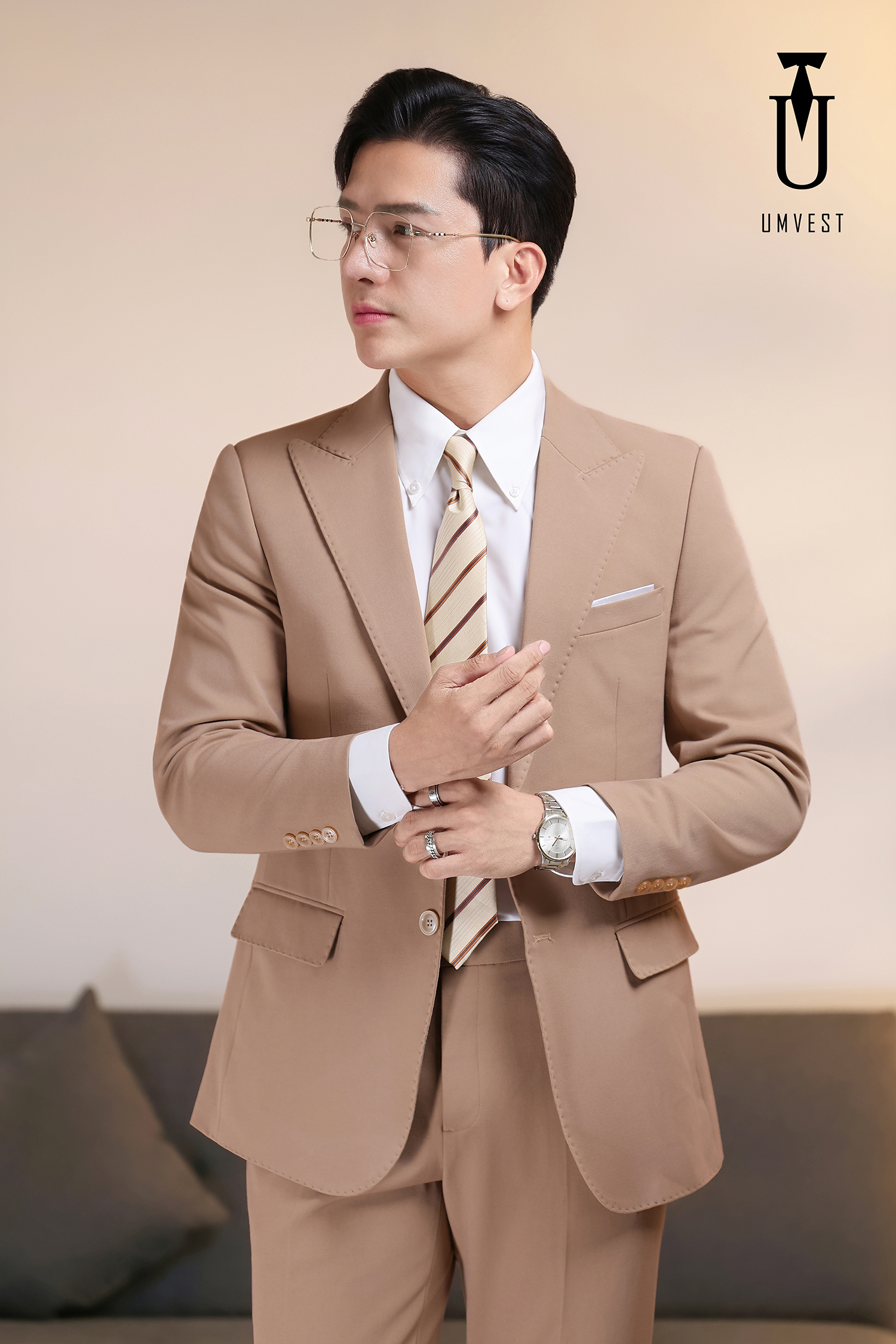 Vest Nam Nâu Nhạt