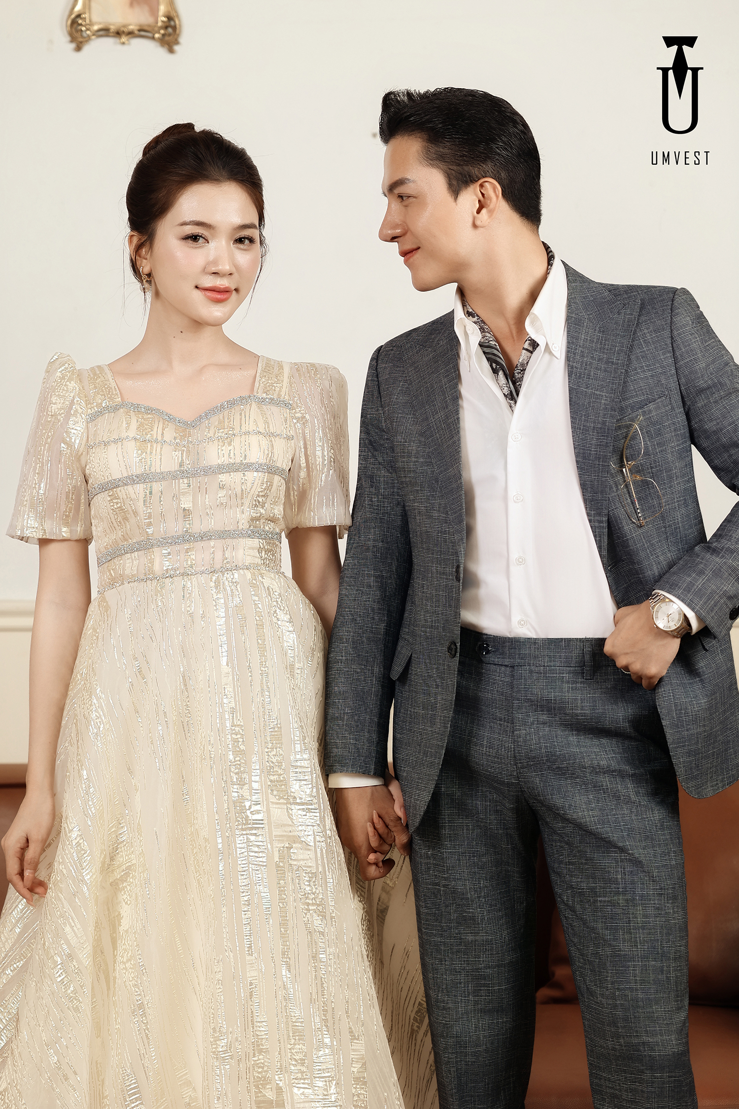Vest Chú Rể Xám Nhạt Xước