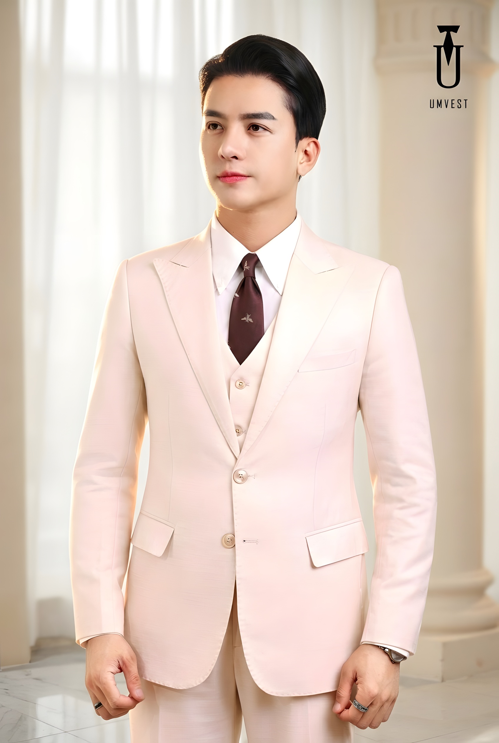 VEST TRẮNG KEM GILE